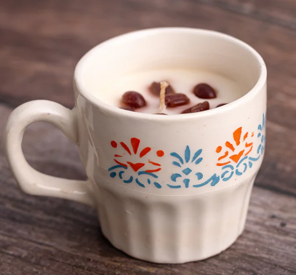 Masala Chai Scented Candle made with Premium Soya wax ad natural chai Color